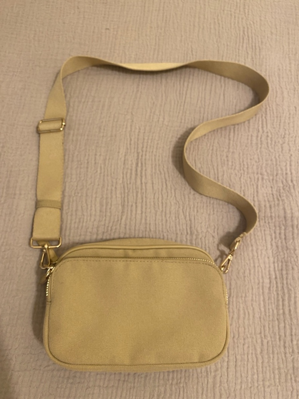 H&M Beige Crossbody Camera Bag .